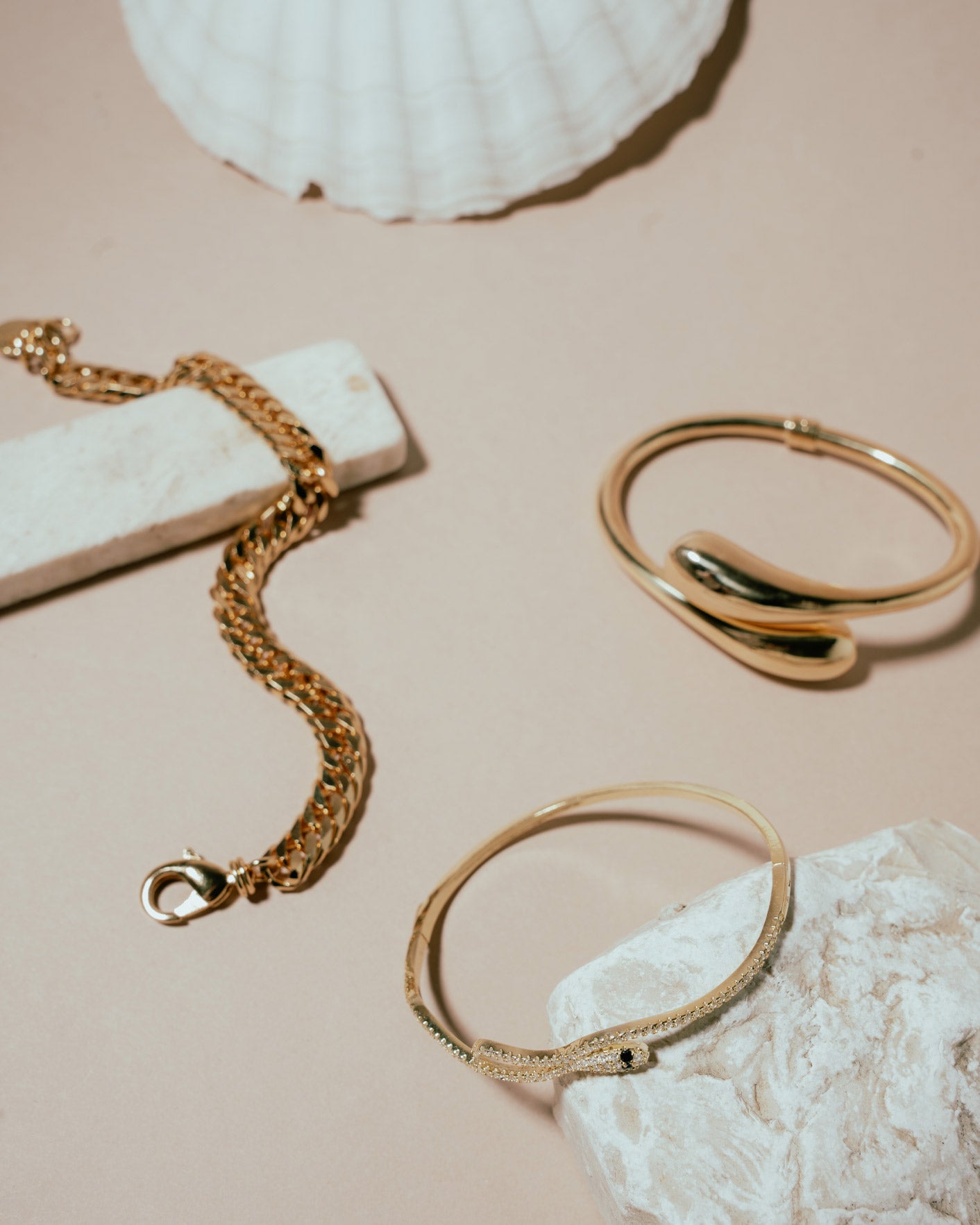 Bracciali